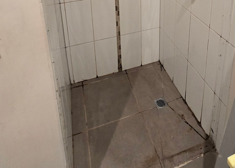http://Leaky%20Shower%20Repair